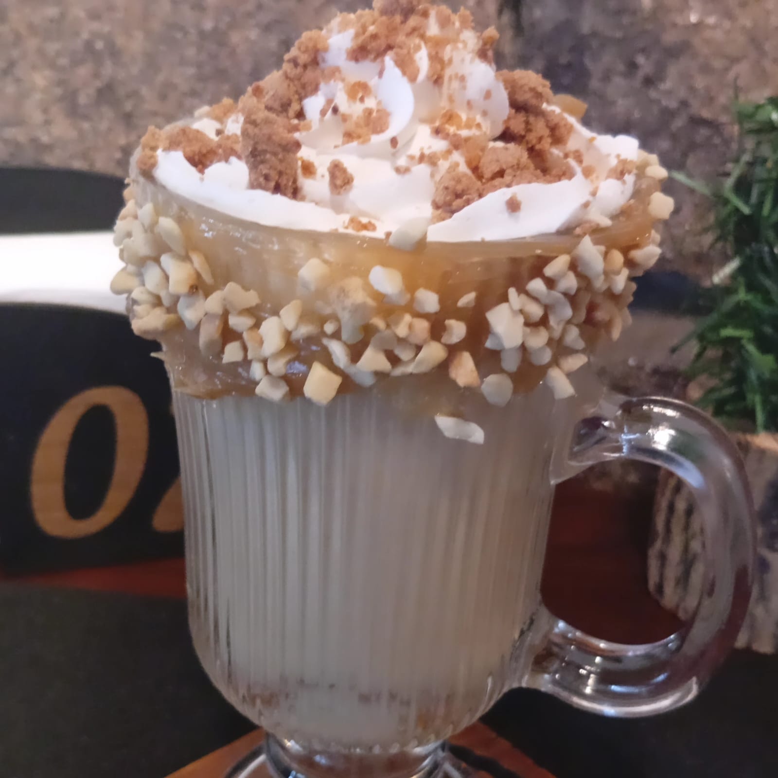Capuccino Gelado com Paçoquinha