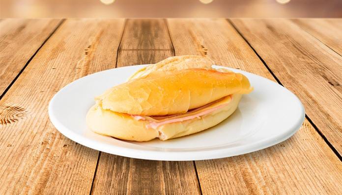 Misto com Pão de Sal